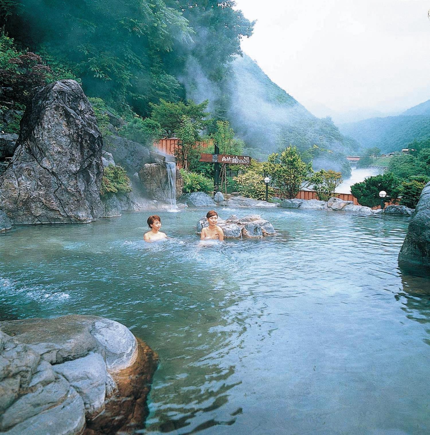 Hodakaso Yamano Hotel Takajama Kültér fotó